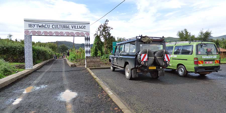 Hire best cars at Rwanda Gorilla Quest